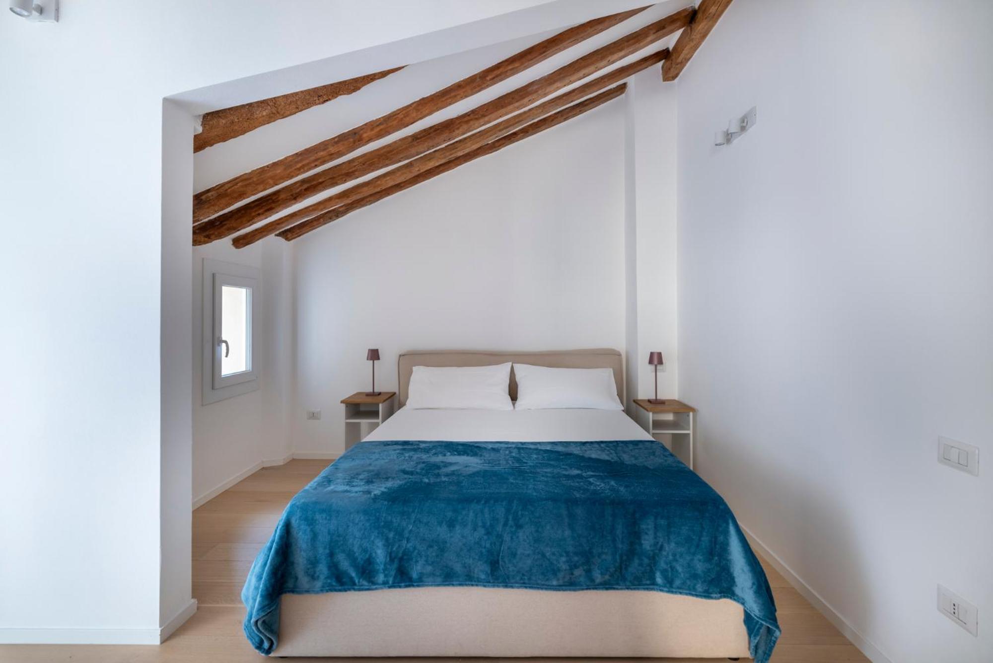 Aldrovandi Luxury Suites And Apartment Bologna Exterior photo