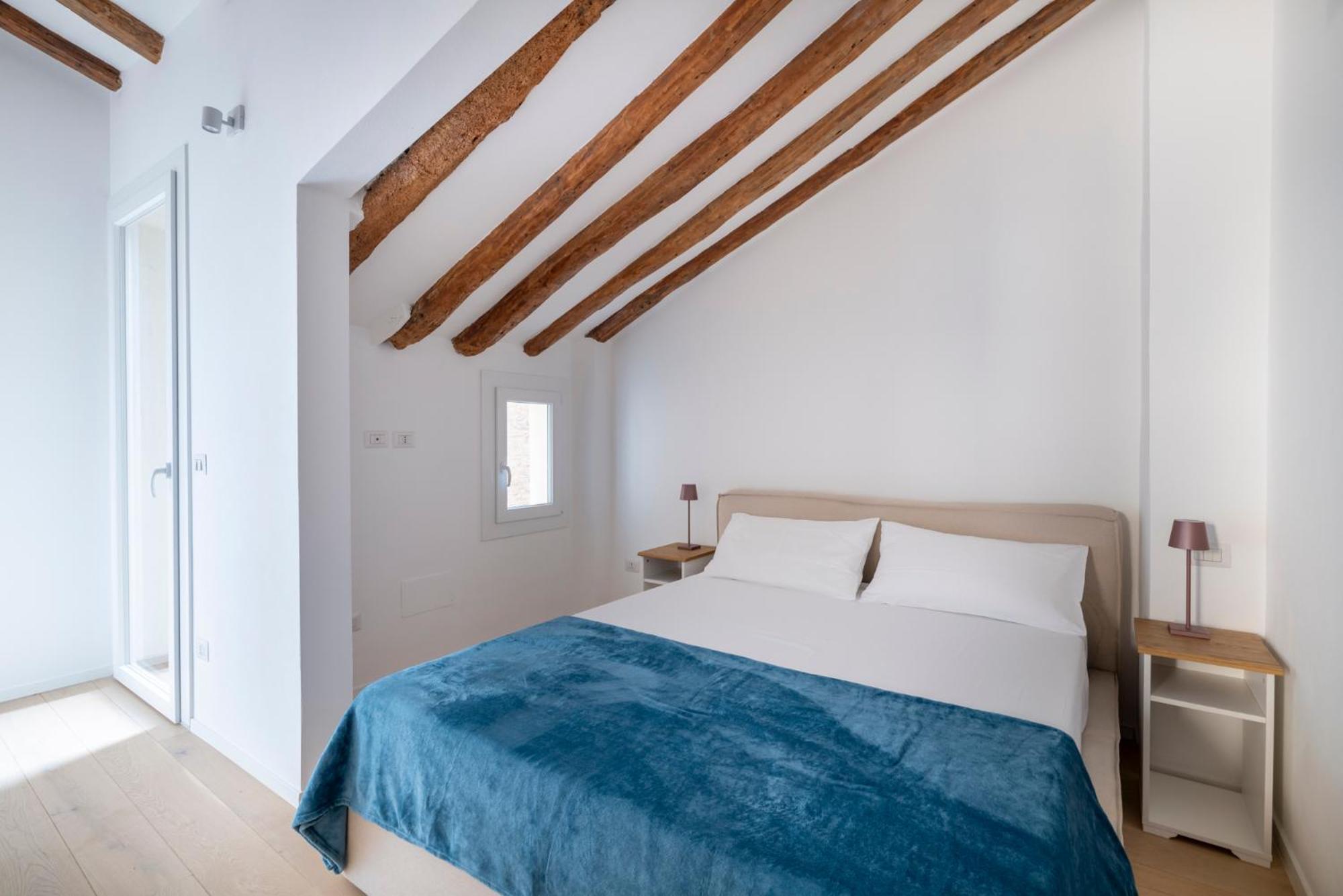 Aldrovandi Luxury Suites And Apartment Bologna Exterior photo